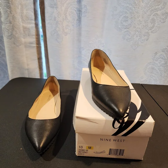 Nine West Leather Flats, Size 10 - Picture 3 of 3